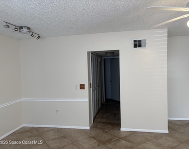 668 Cedar Side Circle Ne - Photo Thumbnail 8