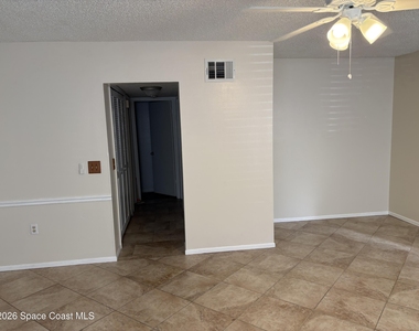 668 Cedar Side Circle Ne - Photo Thumbnail 6
