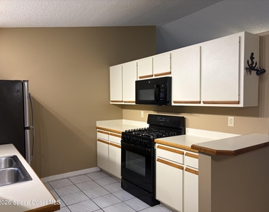 834 Croton Road - Photo Thumbnail 2