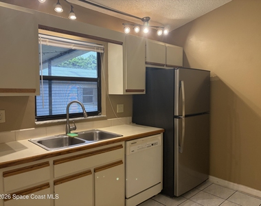834 Croton Road - Photo Thumbnail 3