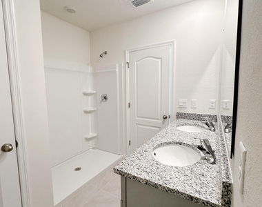 2712 Golden Trout Lane - Photo Thumbnail 12