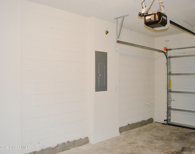 2712 Golden Trout Lane - Photo Thumbnail 23