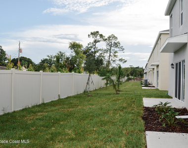 2712 Golden Trout Lane - Photo Thumbnail 22
