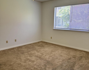 1735 Harrison Street - Photo Thumbnail 15