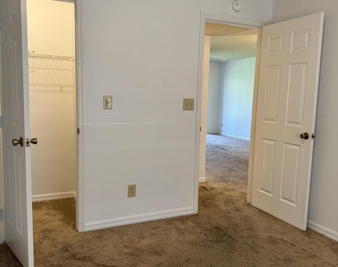 1735 Harrison Street - Photo Thumbnail 14