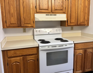 1735 Harrison Street - Photo Thumbnail 8