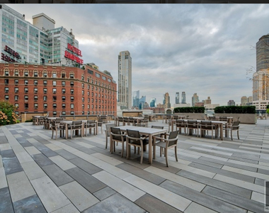 West 64 Street - Photo Thumbnail 9