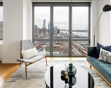 West 57th Street - Photo Thumbnail 1
