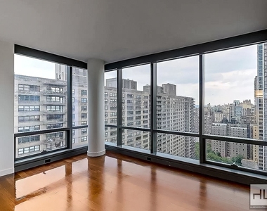 West 67th Street - Photo Thumbnail 1