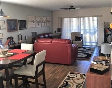 9510 Harbor Greens Way - Photo Thumbnail 6
