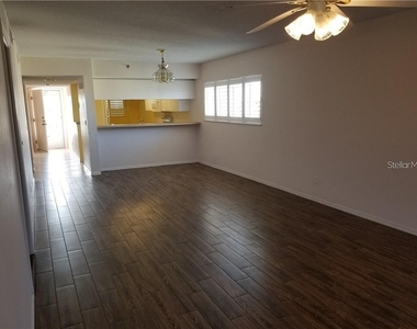 9510 Harbor Greens Way - Photo Thumbnail 8