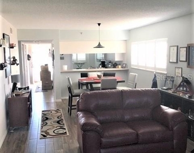 9510 Harbor Greens Way - Photo Thumbnail 7