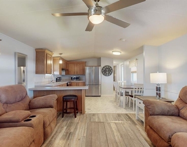 10728 Poplar Street Ne - Photo Thumbnail 14