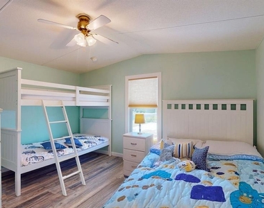10728 Poplar Street Ne - Photo Thumbnail 31