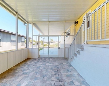 10728 Poplar Street Ne - Photo Thumbnail 44