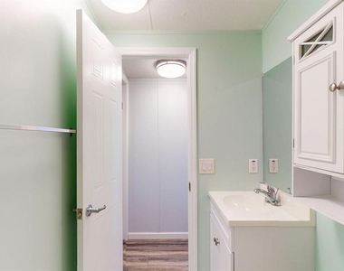 10728 Poplar Street Ne - Photo Thumbnail 28