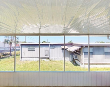 10728 Poplar Street Ne - Photo Thumbnail 37