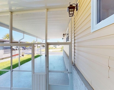 10728 Poplar Street Ne - Photo Thumbnail 39