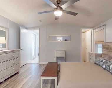 10728 Poplar Street Ne - Photo Thumbnail 19