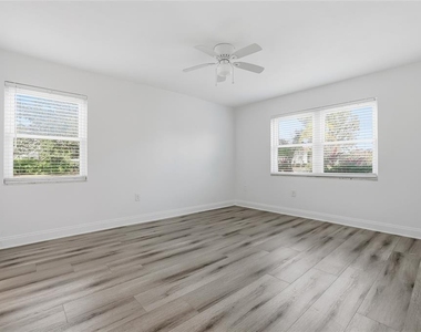379 S Mcmullen Booth Road - Photo Thumbnail 27