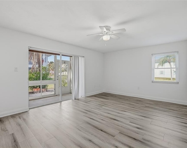 379 S Mcmullen Booth Road - Photo Thumbnail 22