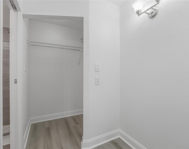 379 S Mcmullen Booth Road - Photo Thumbnail 36