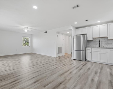 379 S Mcmullen Booth Road - Photo Thumbnail 18