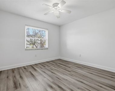 379 S Mcmullen Booth Road - Photo Thumbnail 38
