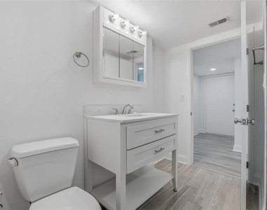 379 S Mcmullen Booth Road - Photo Thumbnail 33