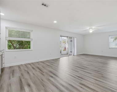 379 S Mcmullen Booth Road - Photo Thumbnail 21
