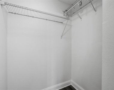 379 S Mcmullen Booth Road - Photo Thumbnail 37