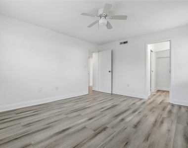 379 S Mcmullen Booth Road - Photo Thumbnail 30