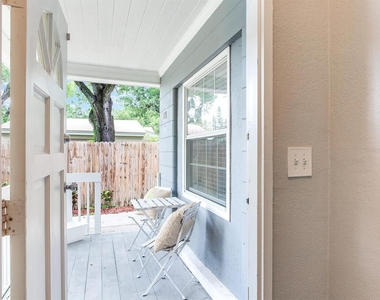 221 N Clearview Avenue - Photo Thumbnail 5
