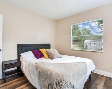 221 N Clearview Avenue - Photo Thumbnail 26