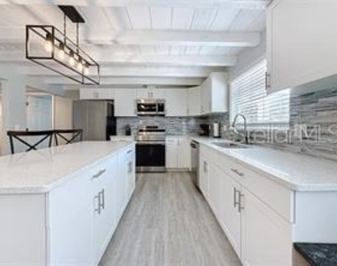 1408 Rogers Street - Photo Thumbnail 8