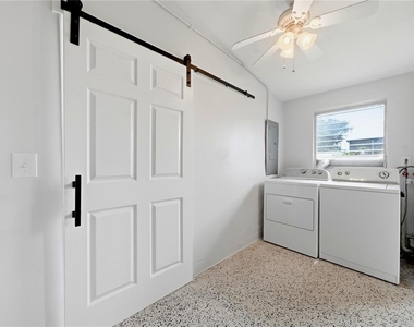 14190 Page Avenue - Photo Thumbnail 21