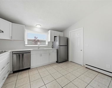 14190 Page Avenue - Photo Thumbnail 13