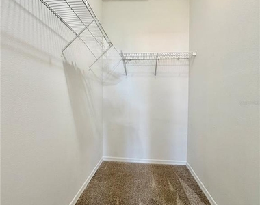 1050 Blackwater Drive - Photo Thumbnail 30