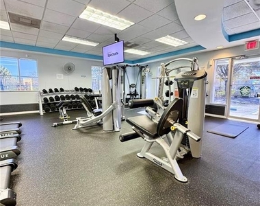 1050 Blackwater Drive - Photo Thumbnail 37