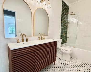 1050 Blackwater Drive - Photo Thumbnail 21