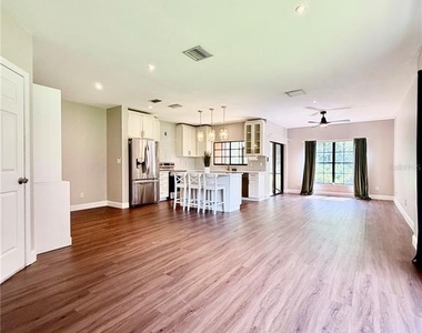 1050 Blackwater Drive - Photo Thumbnail 19