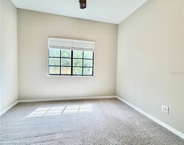 1050 Blackwater Drive - Photo Thumbnail 23