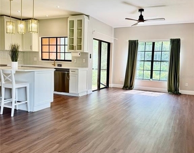 1050 Blackwater Drive - Photo Thumbnail 2