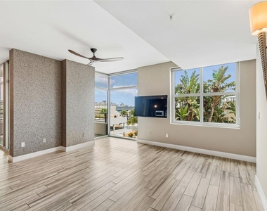 1120 E Kennedy Boulevard W - Photo Thumbnail 8