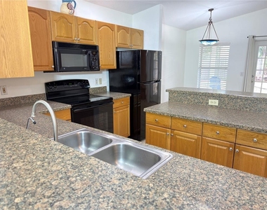 414 Ulelah Avenue - Photo Thumbnail 4