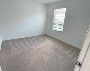 3943 Almond Brook Boulevard - Photo Thumbnail 13