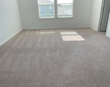 3943 Almond Brook Boulevard - Photo Thumbnail 14