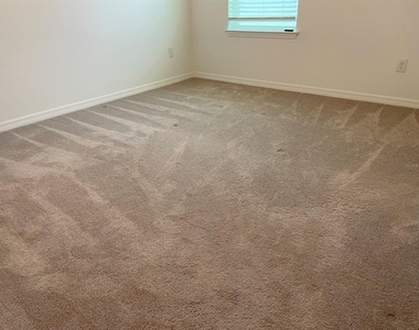 3943 Almond Brook Boulevard - Photo Thumbnail 6