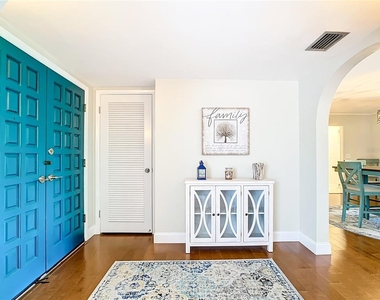 2250 Watrous Dr - Photo Thumbnail 3