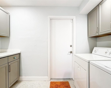 2250 Watrous Dr - Photo Thumbnail 22
